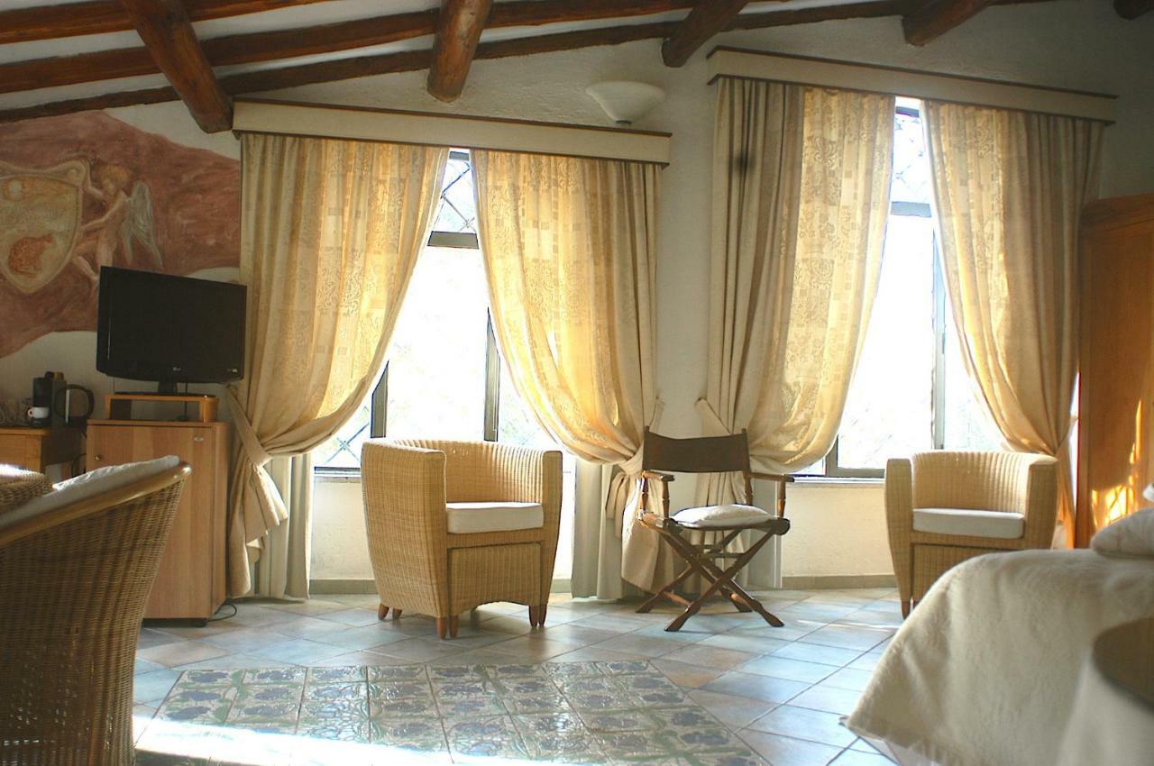 Hotel Villa Clementina 브라치아노 외부 사진
